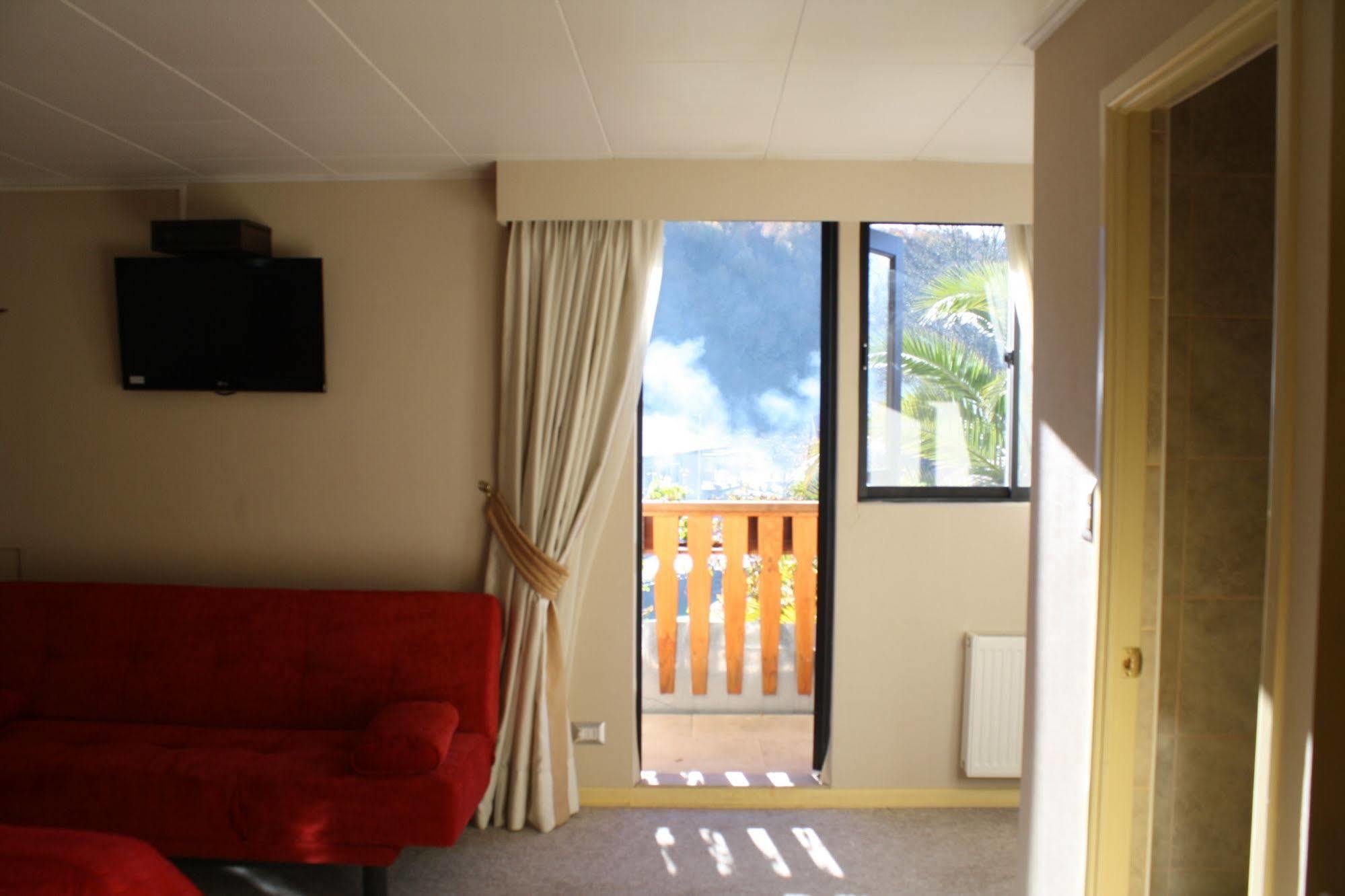 Hotel Baviera Parral Zewnętrze zdjęcie