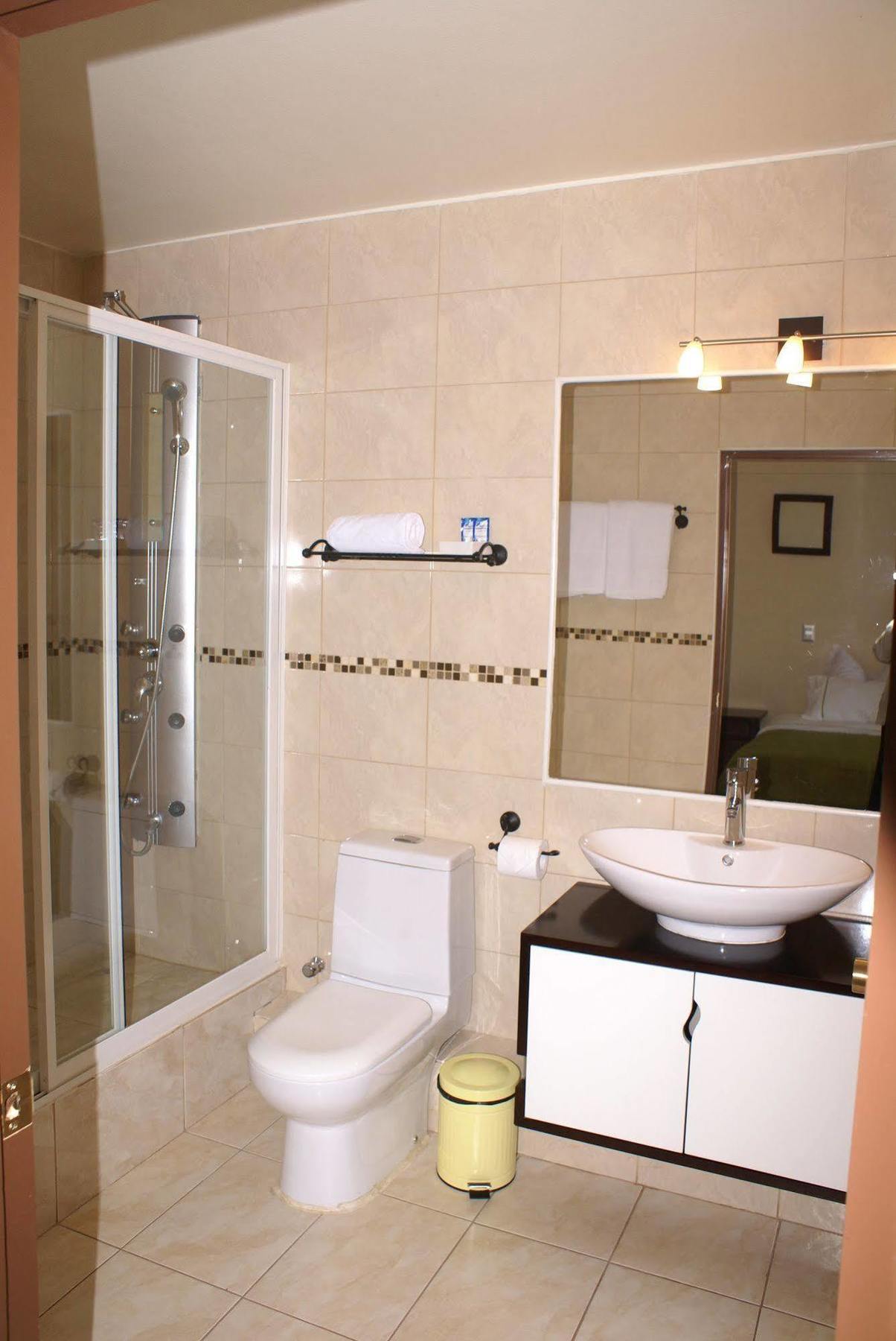 Hotel Baviera Parral Zewnętrze zdjęcie