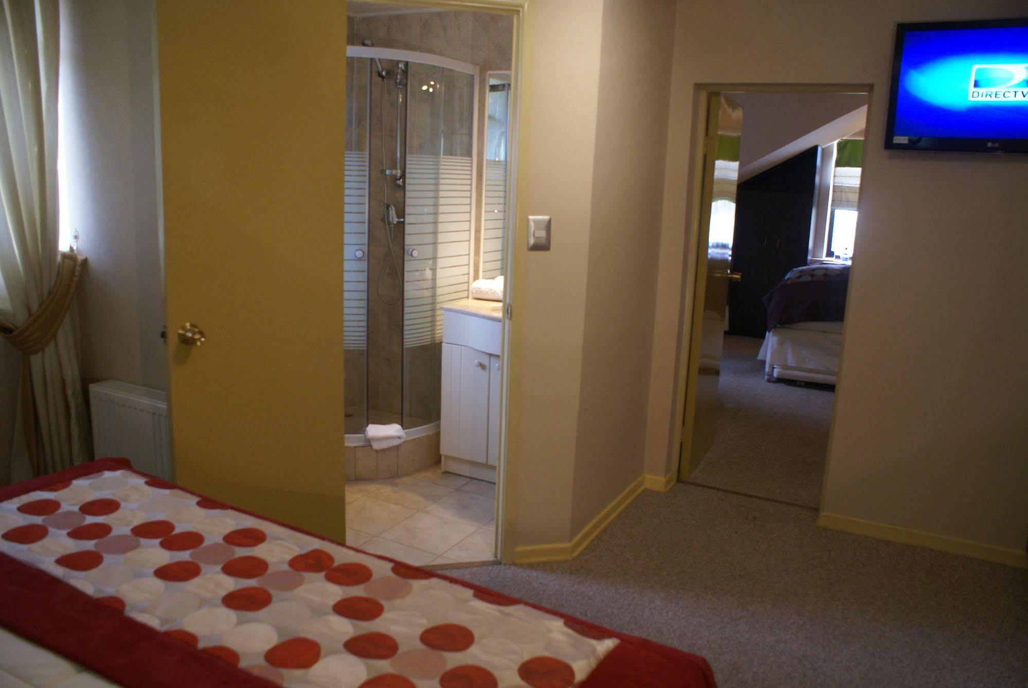 Hotel Baviera Parral Zewnętrze zdjęcie